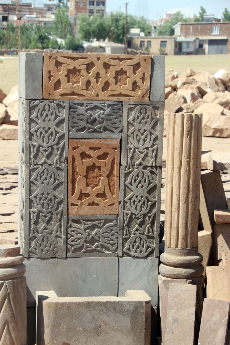 Taş ustalarının zorlu emek mücadelesi